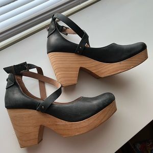 Free People Clogs
